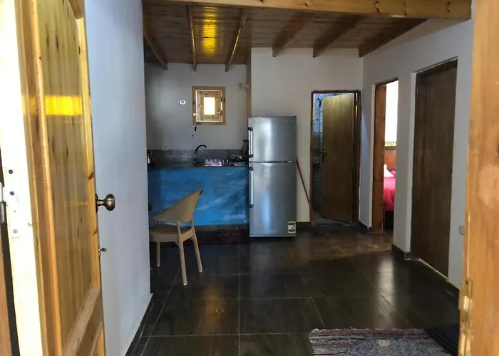 Guest house زقاق Camp