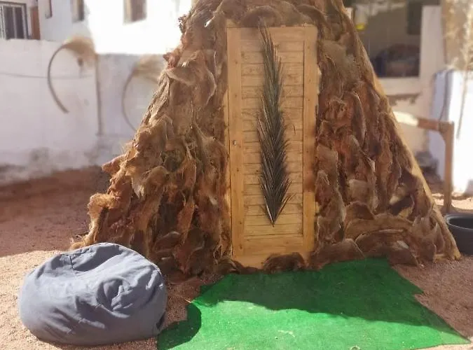Guest house زقاق Camp