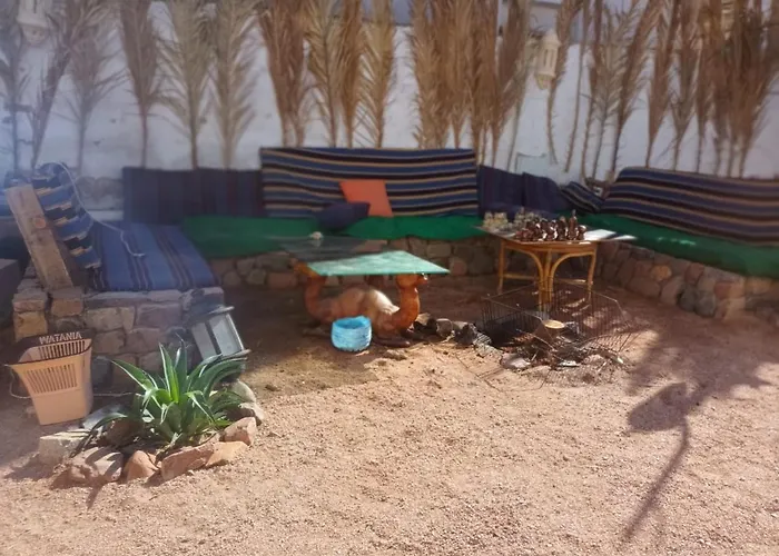 Guest house زقاق Camp