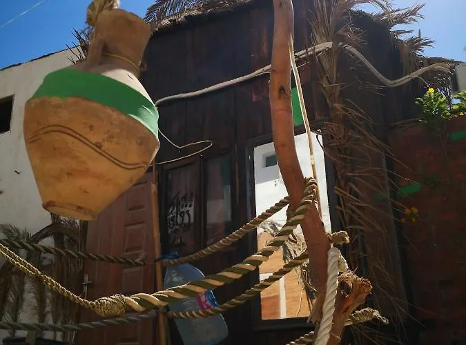 زقاق Camp Guest house *